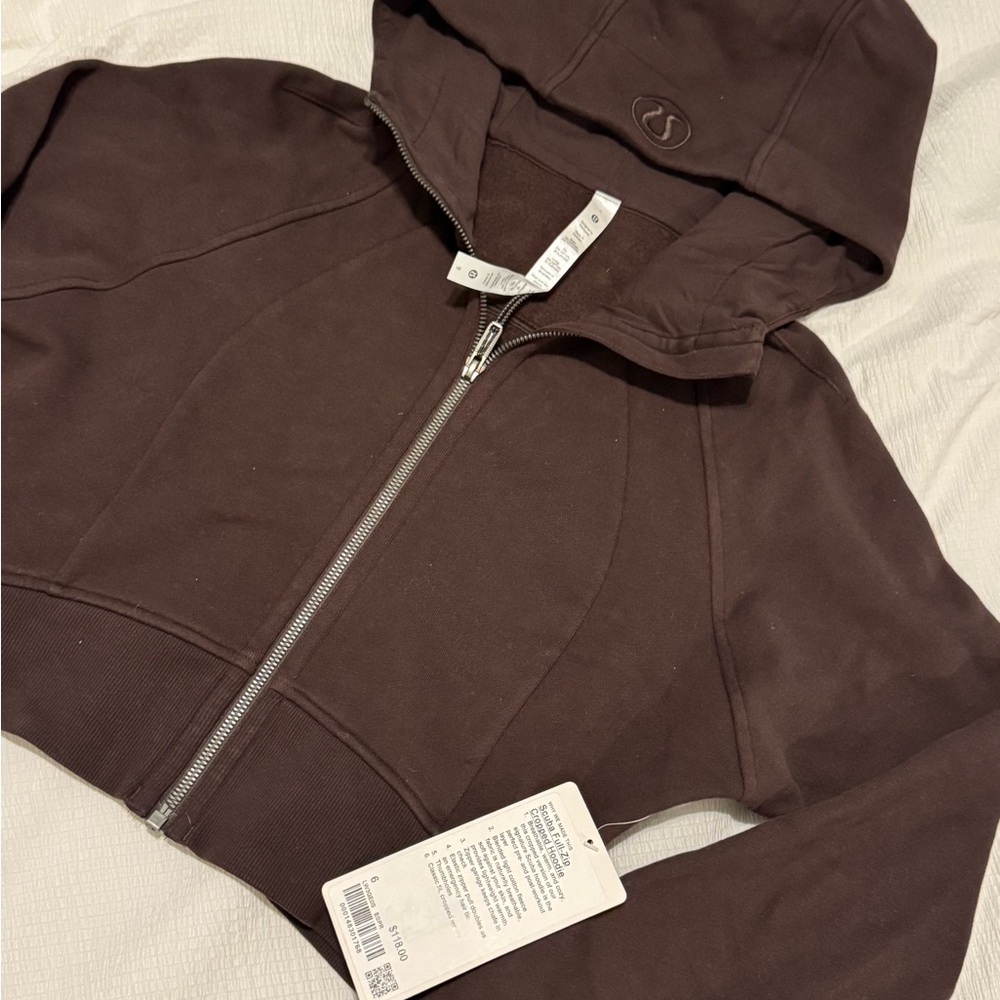 NWT lululemon Scuba Hoodie